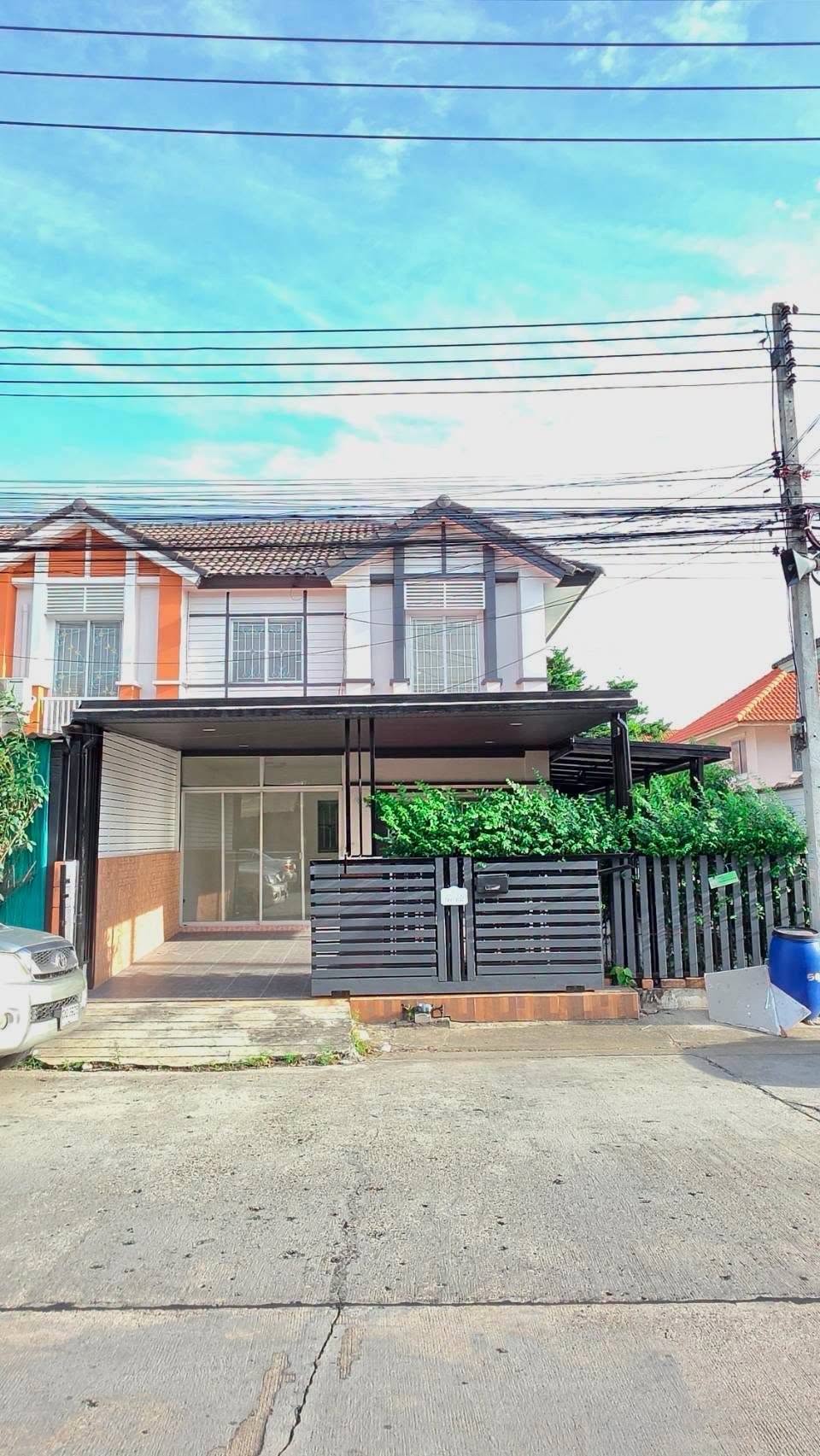 หมู่บ้านพฤกษาวิลล์46/1 (หลังมุมถนนเมน)